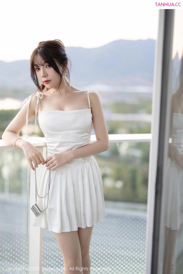 陈芝 芝芝Booty [XiuRen]高清写真图 2023.12.29 No.7889 徐莉芝Booty 丝袜美腿第3张图片